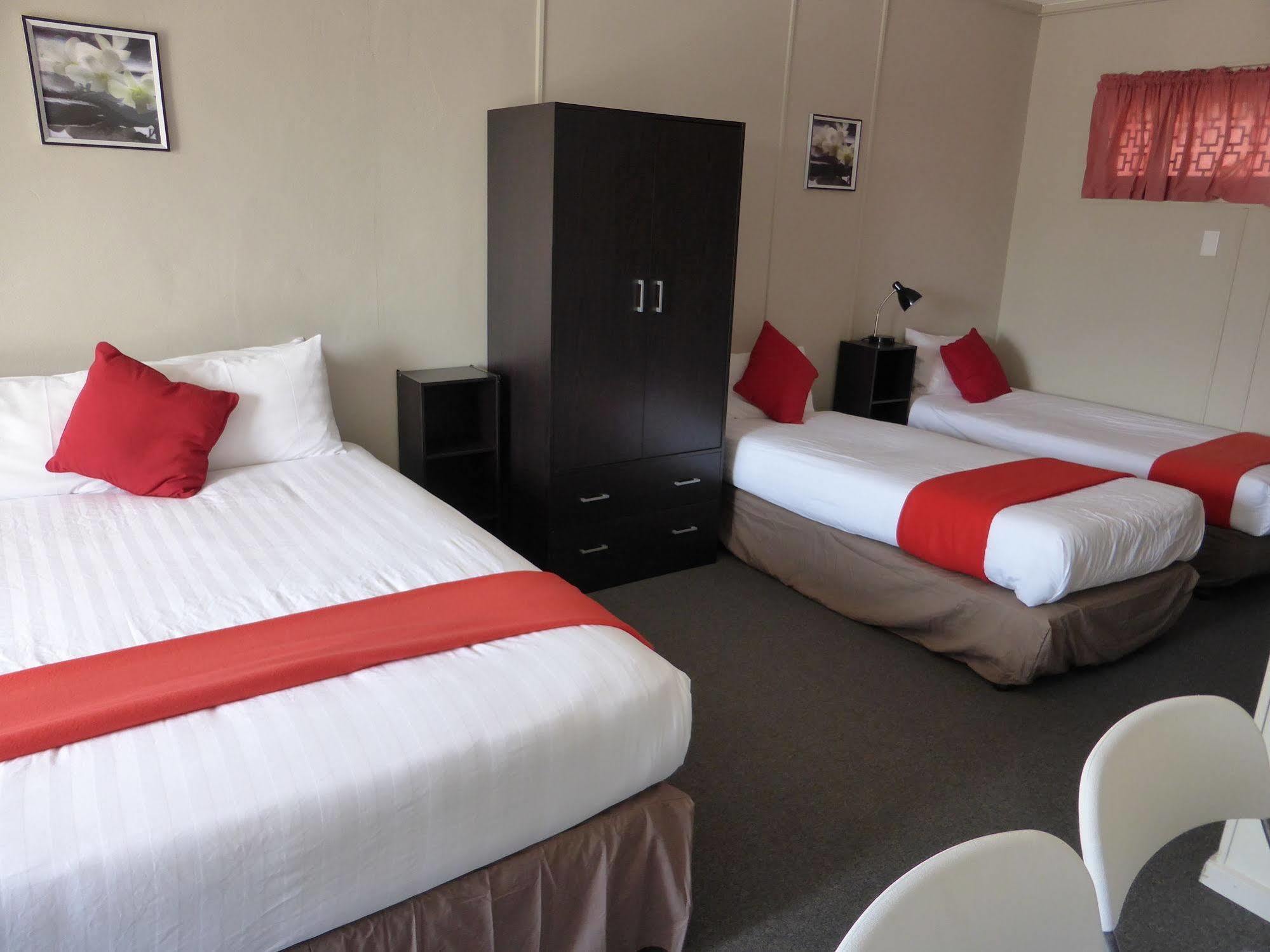 Smerdon Lodge Motel Horsham Kültér fotó